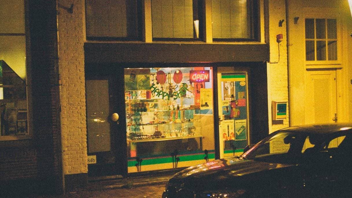 M & X Happyshop